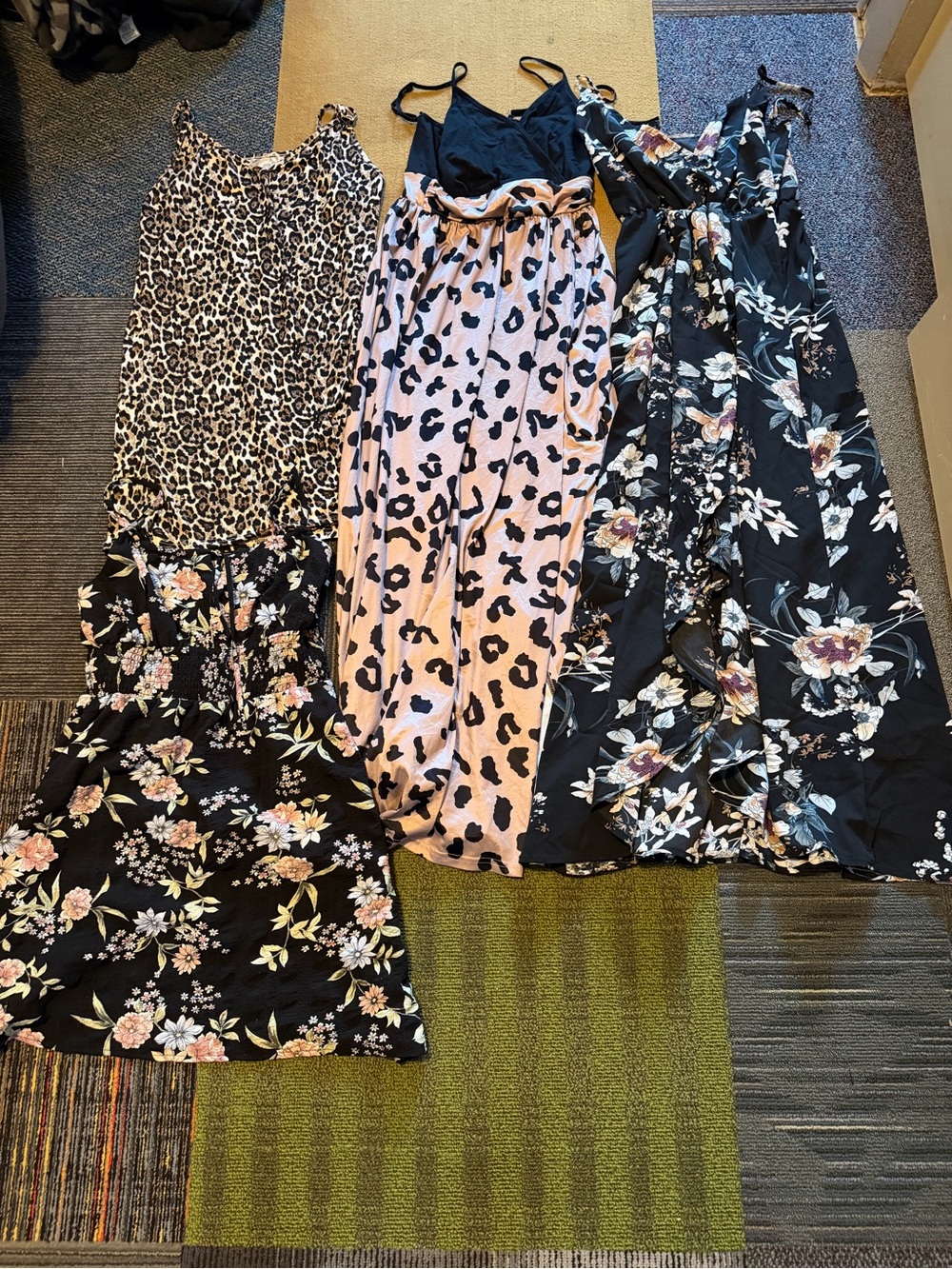 Women’s dresses lot size small